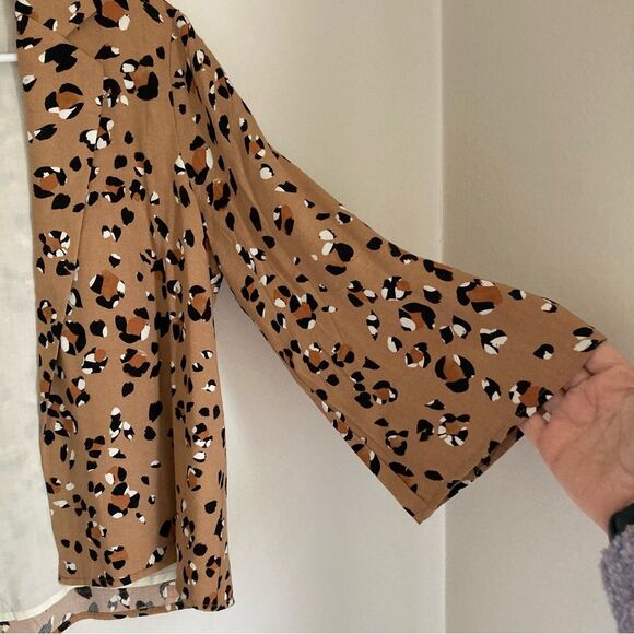 saltwater LUXE Women’s leopard Garvey blazer jacket size small.  EUC! - Picture 4 of 10